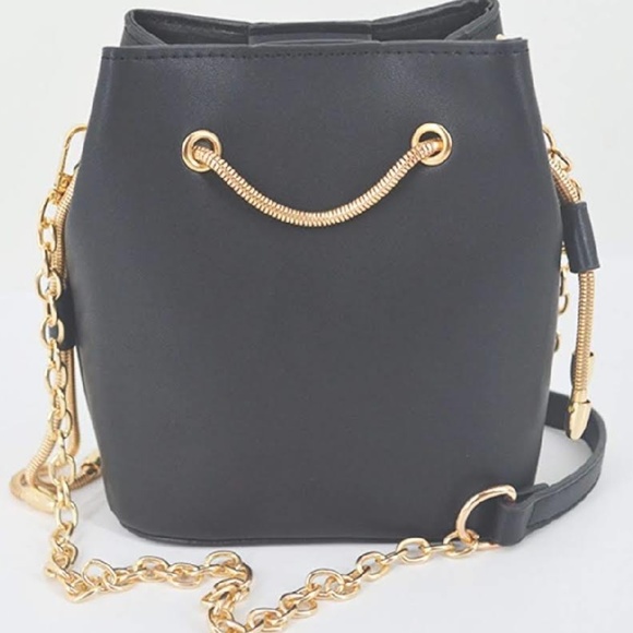 Cactus Embroidered Bucket Bag - Picture 2 of 5